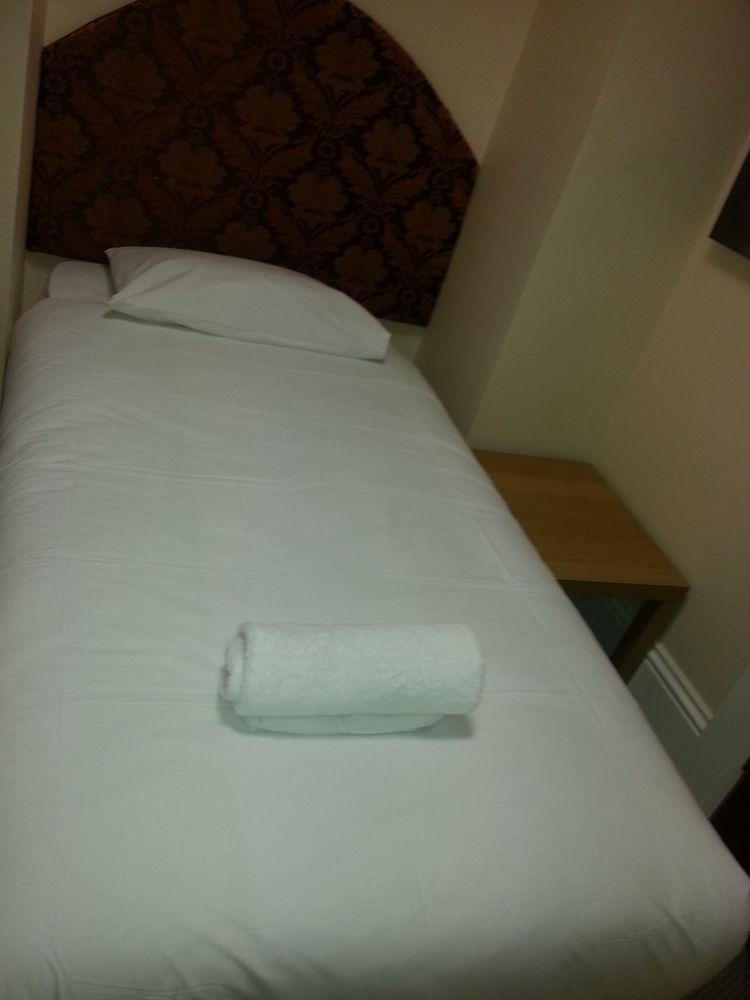 Rock Hotel Dublin Exterior photo